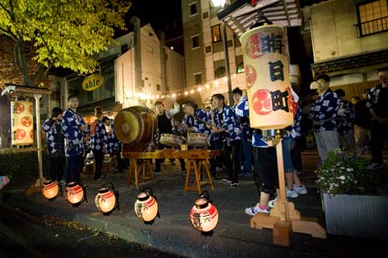 夏のあるイベントでご一緒した二六晦日町若連の皆さんです。