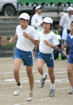 足の故障を押してまでも走ったＹくん。根性を感じました（涙）